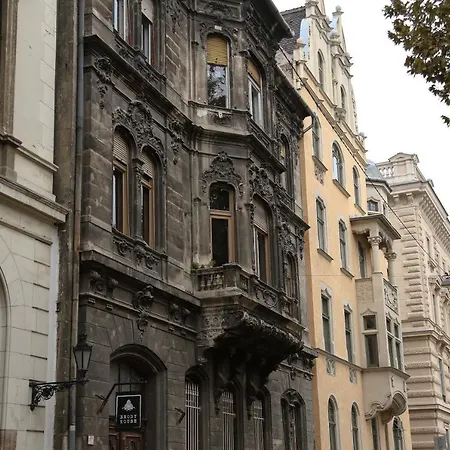 ホテル Brody House - Boutique 4*