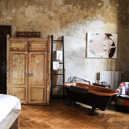 Brody House - Boutique