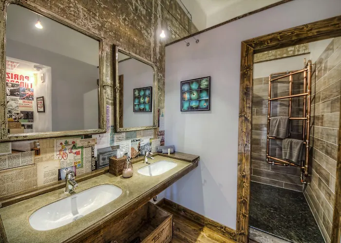 Brody House - Boutique 호텔 4*